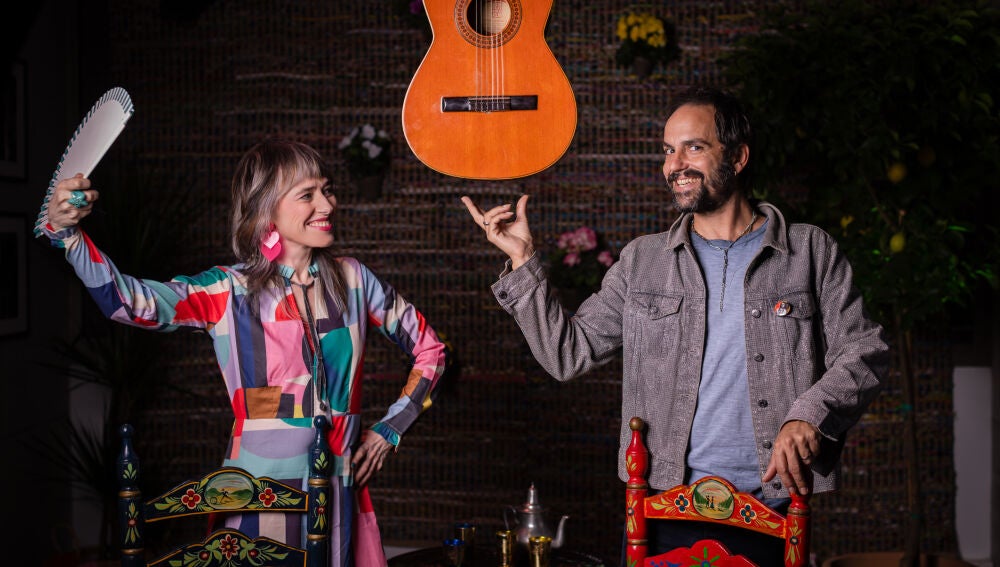 Paloma Concejero y Víctor Iniesta, directora y guitarrista del festival Miradas Flamenkas @ Gonzalo Pérez 