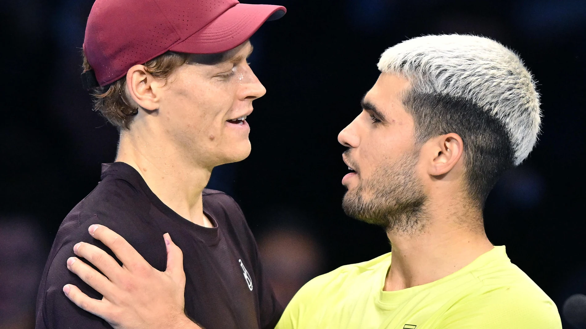 Turin (Italy), 16/11/2025.- Jannik Sinner of Italy (L) and Carlos Alcaraz of Spain react after the men's singles final match against Carlos Alcaraz of Spain at the ATP Finals in Turin, Italy, 16 November 2025. (Tenis, Italia, España) EFE/EPA/ALESSANDRO DI MARCO