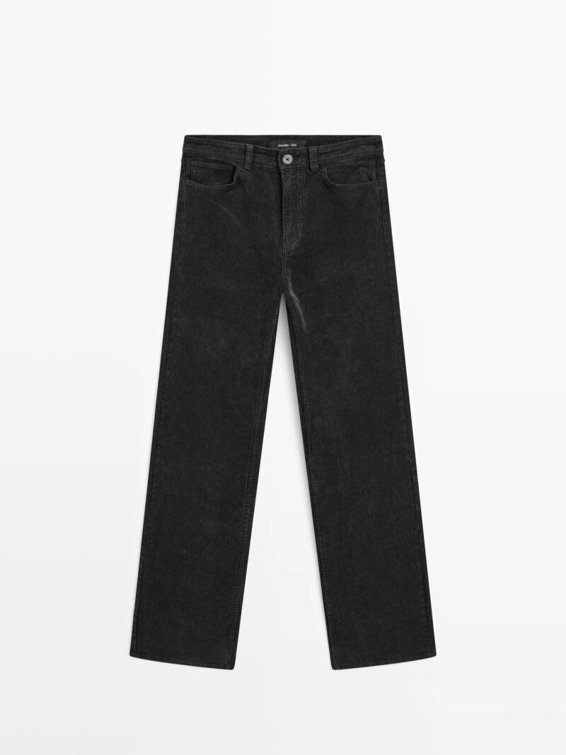 Pantalón pana sulfurous dye straight fit.