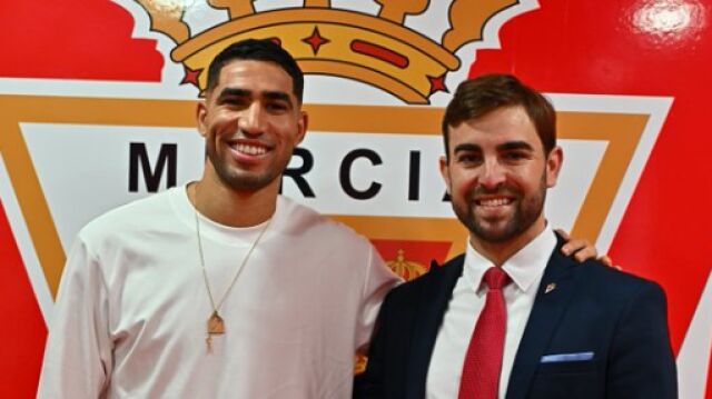 La visita sorpresa de Achraf Hakimi a un modesto del fútbol español La visita sorpresa de Achraf Hakimi a un modesto del fútbol español