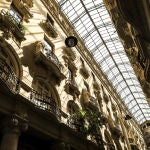 Los pueblos y ciudades españoles presentan una importante cultura, historia o gastronomía, así como destaca su seguridad para ser el segundo país más visitado del mundo