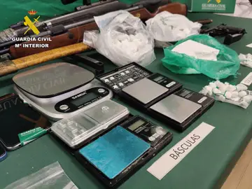 Sucesos.- Dos operaciones contra el tráfico de drogas en Albacete se saldan con 25 personas detenidas Sucesos.- Dos operaciones contra el tráfico de drogas en Albacete se saldan con 25 personas detenidas