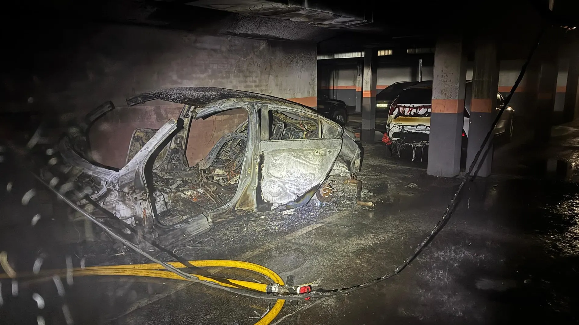 Un incendio en un garaje de Colmenar Viejo obliga a desalojar a 150 personas