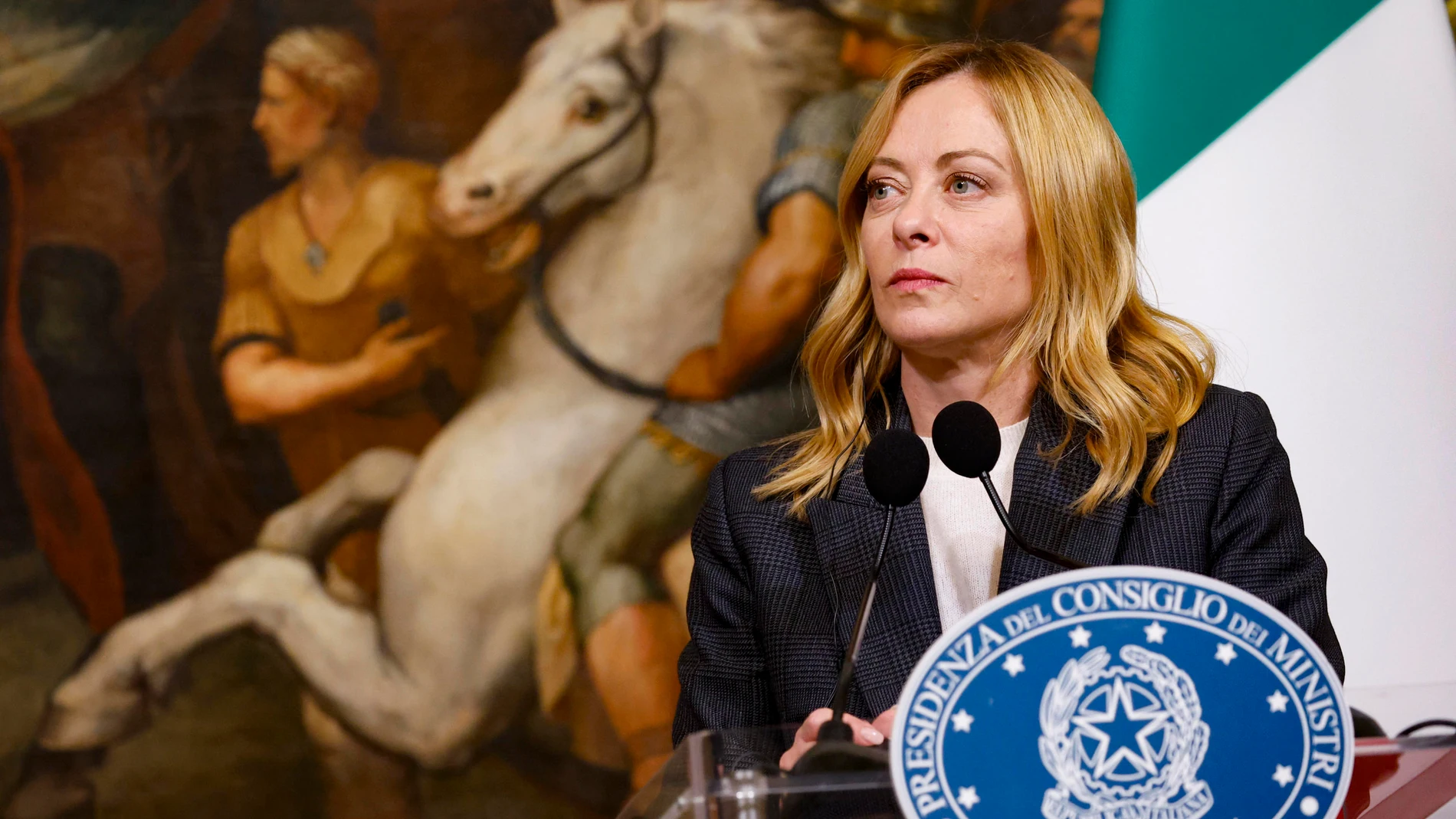 ROME (Italy), 19/11/2025.- Italian Prime Minister Giorgia Meloni during a press conference with Croatian Prime Minister Andrej Plenkovic (not pictured) at the end of their meeting at Palazzo Chigi in Rome, Italy, 19 November 2025. (Croacia, Italia, Roma) EFE/EPA/FABIO FRUSTACI