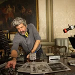 Alberto Rodríguez en una escena del rodaje de la serie