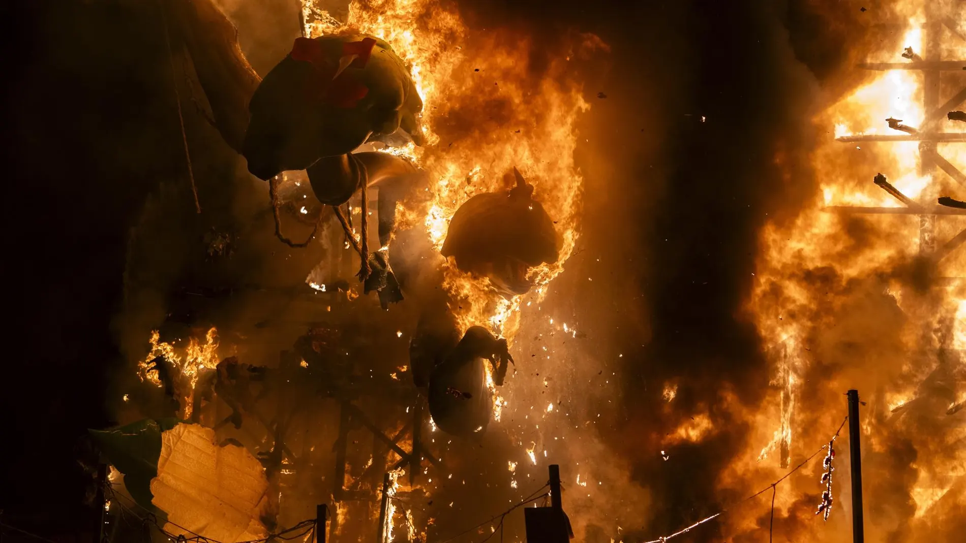 COMUNIDAD VALENCIANA.-Cultura.- El ciclo de 'converses al Peset' reflexiona este año sobre cómo y por qué se crean las "marcas" en las Fallas