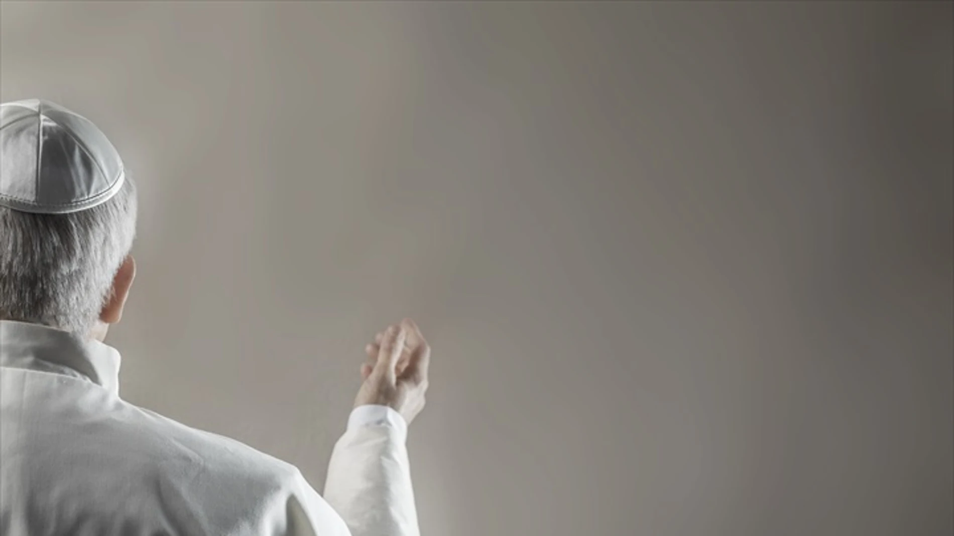 La escultura del Papa León XIV llega hoy al Museo de Cera de Madrid