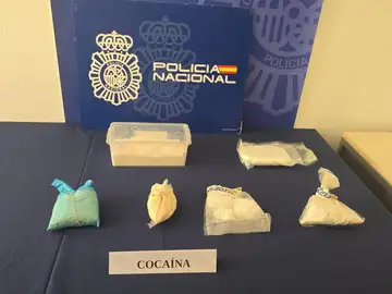 Sucesos.- Desmantelado un grupo de venta de cocaína que operaba en Santa Cruz de Tenerife Sucesos.- Desmantelado un grupo de venta de cocaína que operaba en Santa Cruz de Tenerife