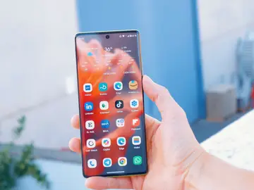 El motorola moto g85 tiene una pantalla de 6,67 pulgadas El motorola moto g85 tiene una pantalla de 6,67 pulgadas