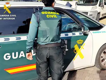 MADRID.-La Guardia Civil desaloja las viviendas del acuartelamiento de Torrelaguna por riesgo estructural MADRID.-La Guardia Civil desaloja las viviendas del acuartelamiento de Torrelaguna por riesgo estructural