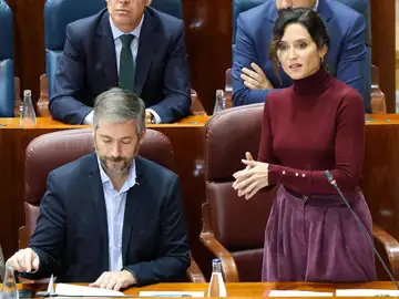 Ayuso censura que izquierda y sindicatos "políticos" se "callen" ante huelga de médicos Ayuso censura que izquierda y sindicatos "políticos" se "callen" ante huelga de médicos