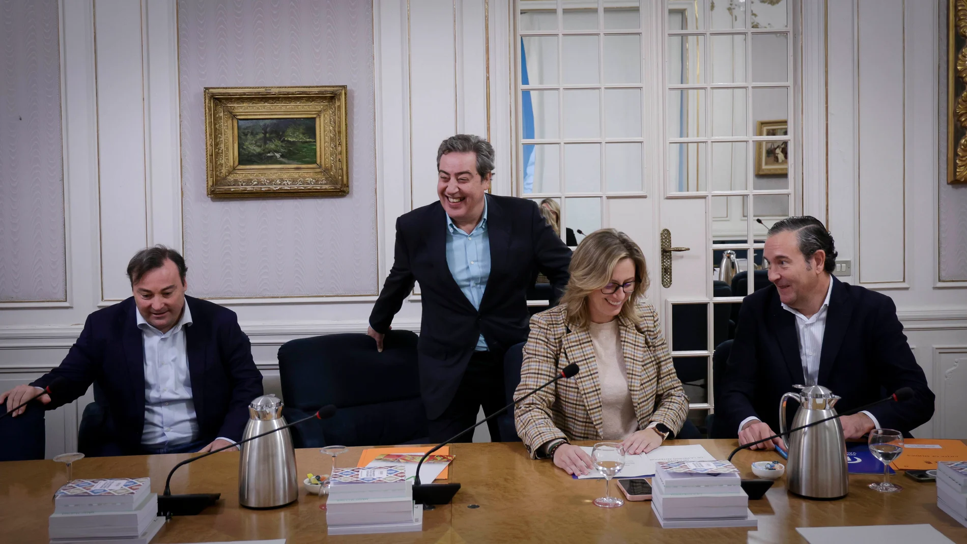 Sintonía entre Vox y el PP esta mañana en la Junta de Portavoces de Les Corts Valencianes