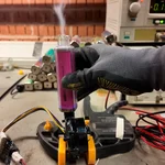 Un youtuber británico consigue alimentar la energía de su casa con 500 vapeadores