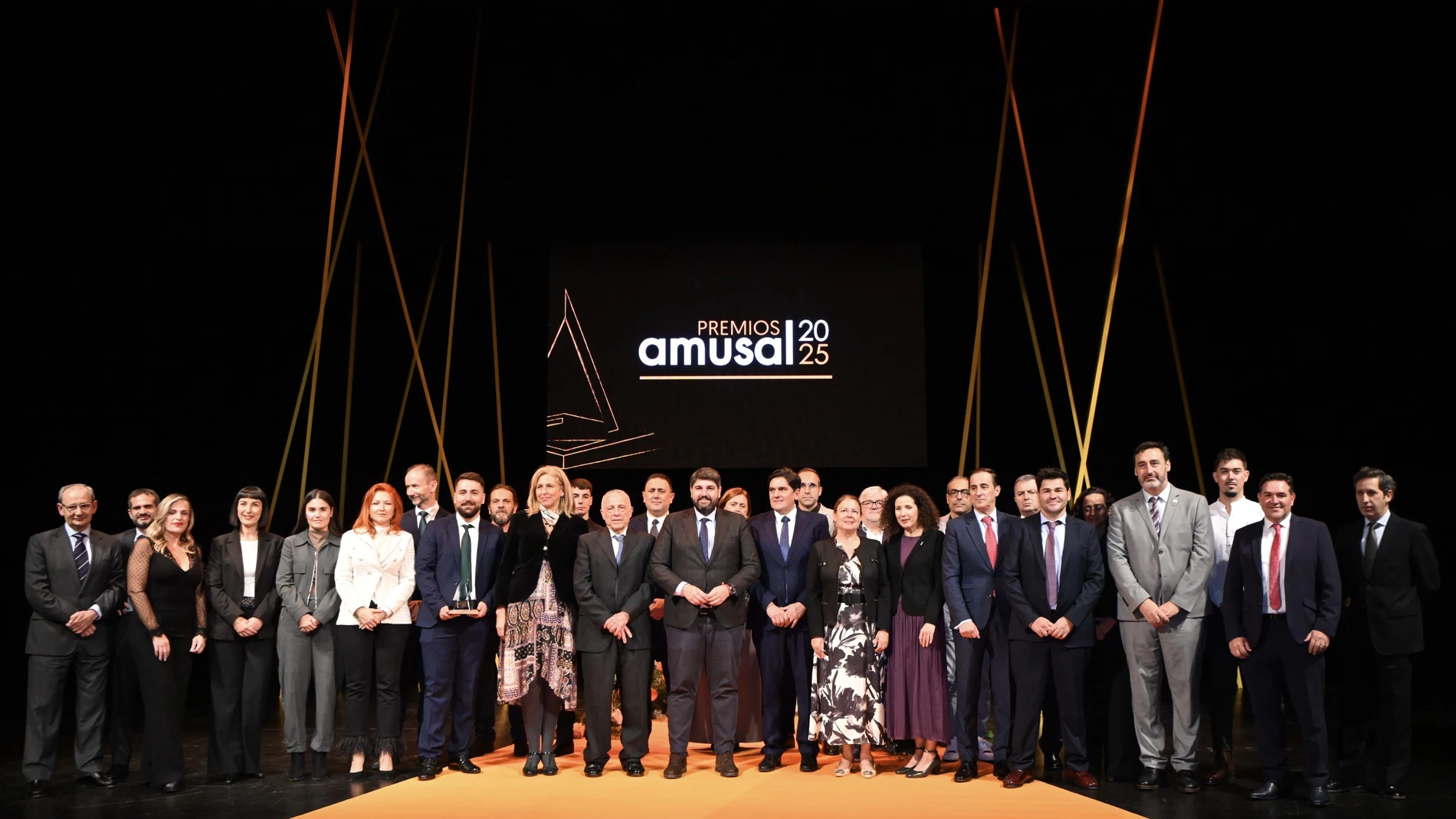 El presidente de la Comunidad, Fernando López Miras, clausura en Murcia los Premios Amusal 2025 Carme Ripollés / Europa Press 20/11/2025