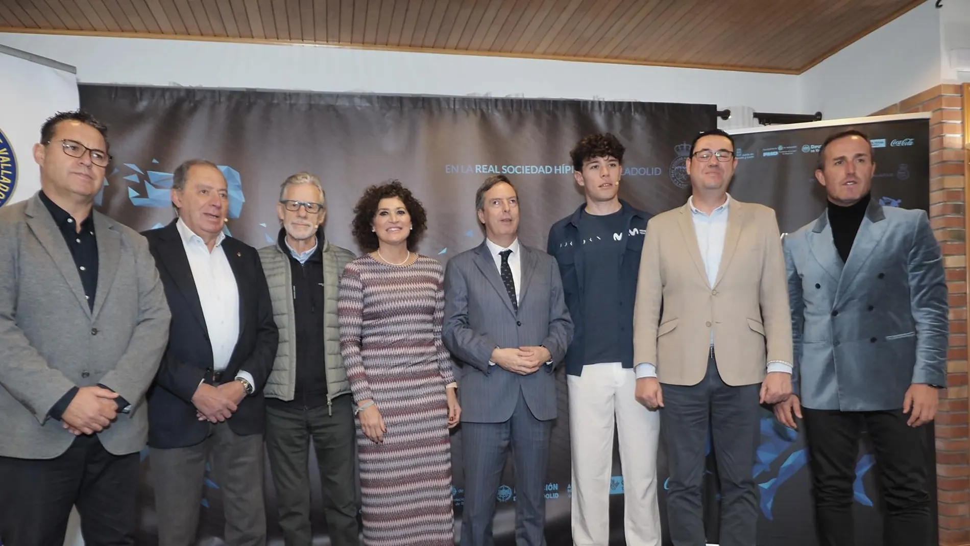 Iván Romeo y Javier Ares junto a las autoridades