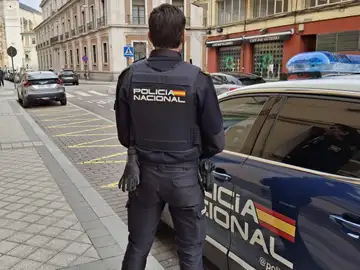 Agente de la Policía Nacional de Valladolid Agente de la Policía Nacional de Valladolid