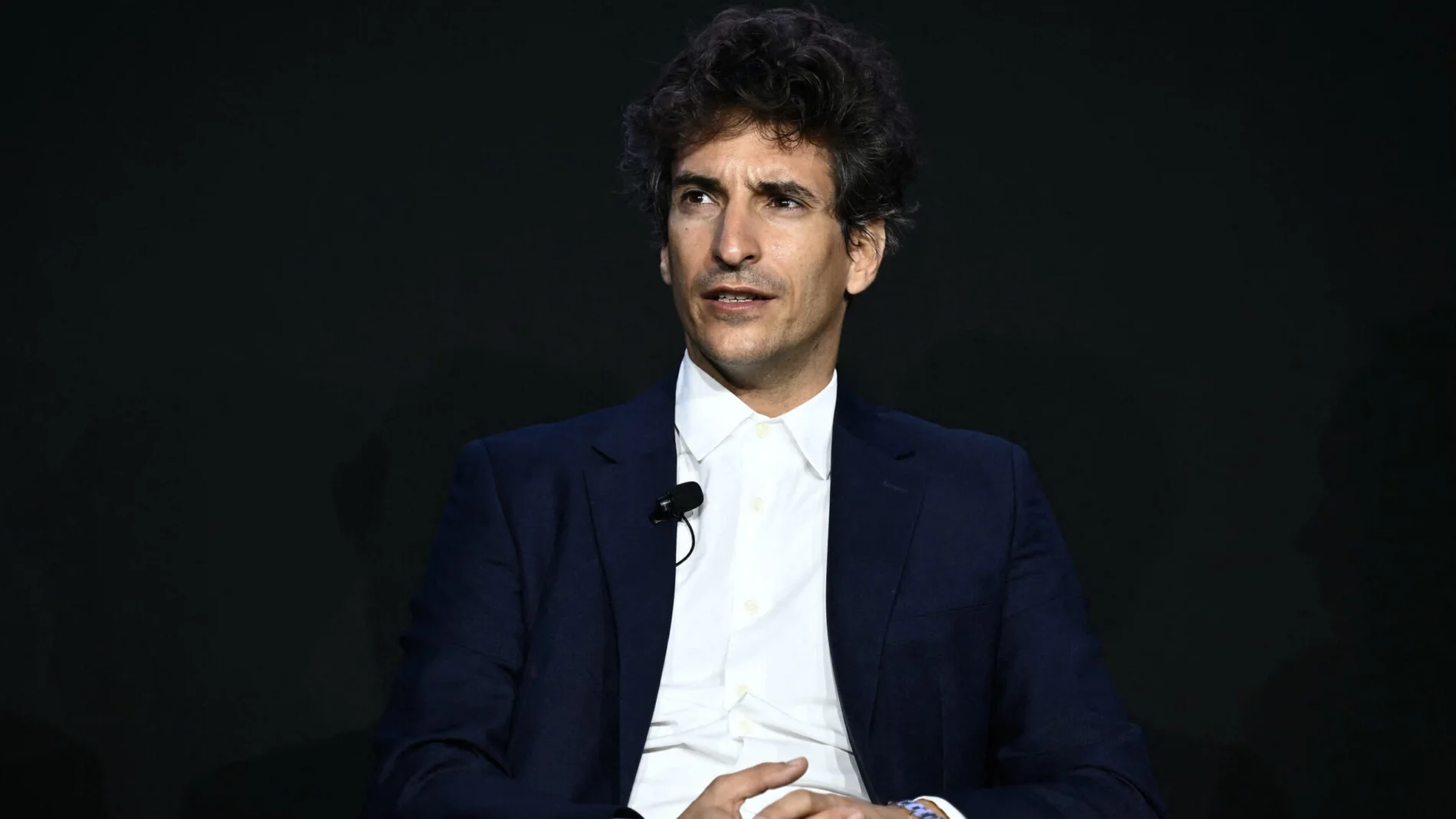 Quién es Lorenzo Bertelli, el heredero de Prada que tomará el timón de Versace tras la compra por 1.250 millones y cuál es su plan