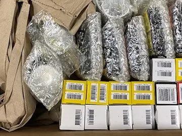 Un envío procedente de Europa activa una operación en Tenerife y deja siete personas investigadas Un envío procedente de Europa activa una operación en Tenerife y deja siete personas investigadas