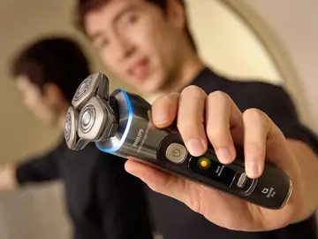 Su cabezal 360º asegura un contacto total con la piel, adaptándose a los contornos Philips i9000 Prestige Ultra