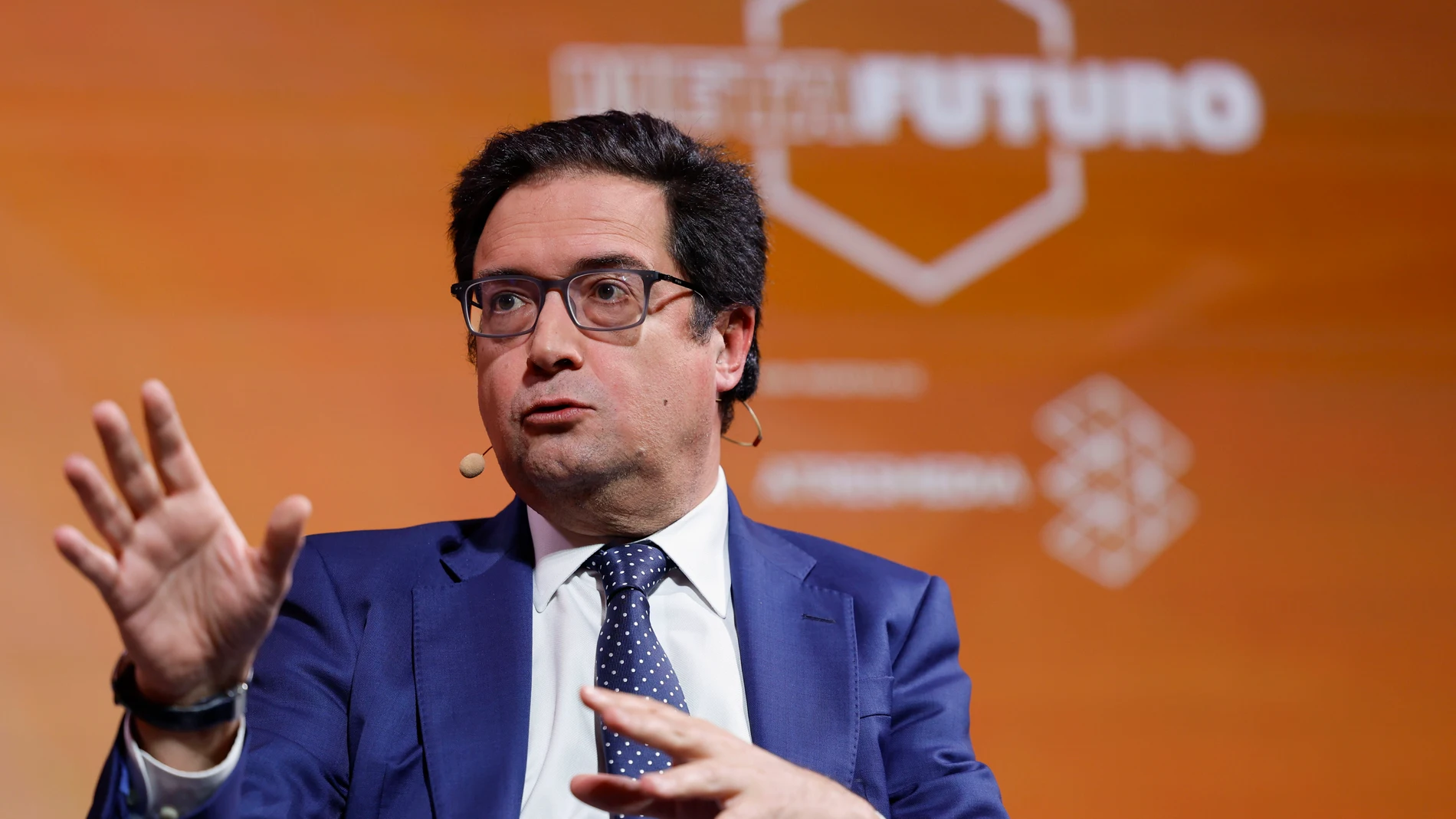 MADRID, 20/11/2025.- El ministro de Transformación Digital, Óscar López durante su participación este jueves en la IV edición del foro de reflexión 'Metafuturo' organizado por Atresmedia. EFE/Mariscal