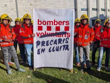 Un grupo de Bombers Voluntaris Un grupo de Bombers Voluntaris