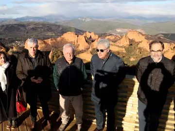 El consejero Gonzalo Santonja visita el Mirador de Orellán de Las Médulas El consejero Gonzalo Santonja visita el Mirador de Orellán de Las Médulas