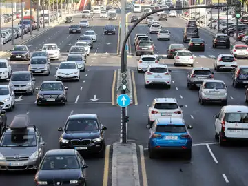 Valencia pierde coches incluso antes de aprobar restricciones de tráfico Valencia pierde coches incluso antes de aprobar restricciones de tráfico