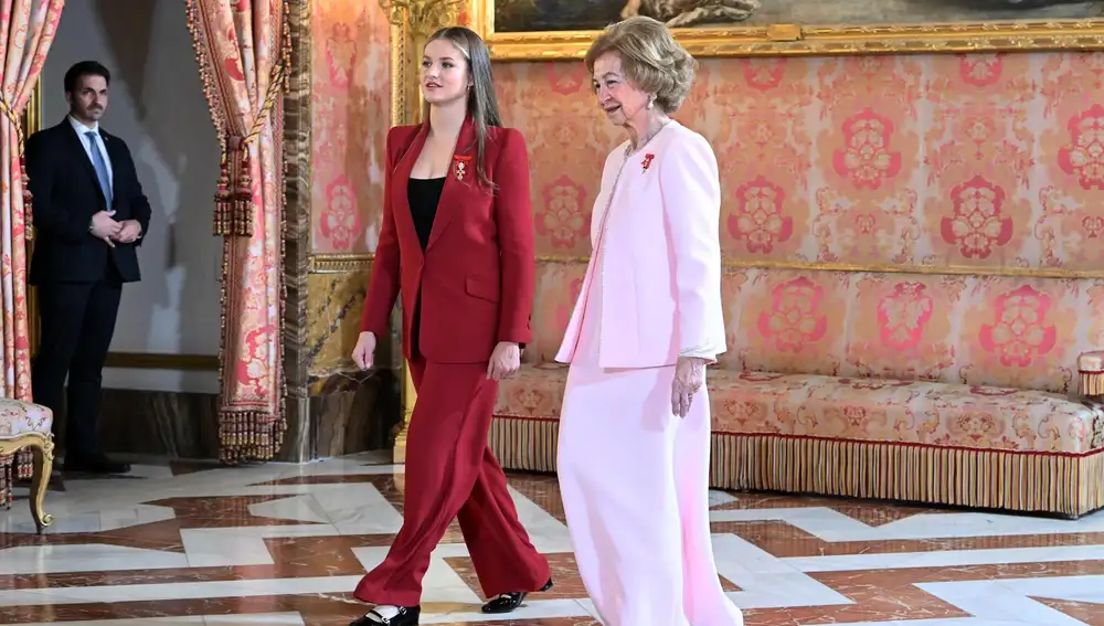 Prohens celebra el orgullo de poder representar a Baleares en la imposición del Toisón de Oro a la reina Sofía