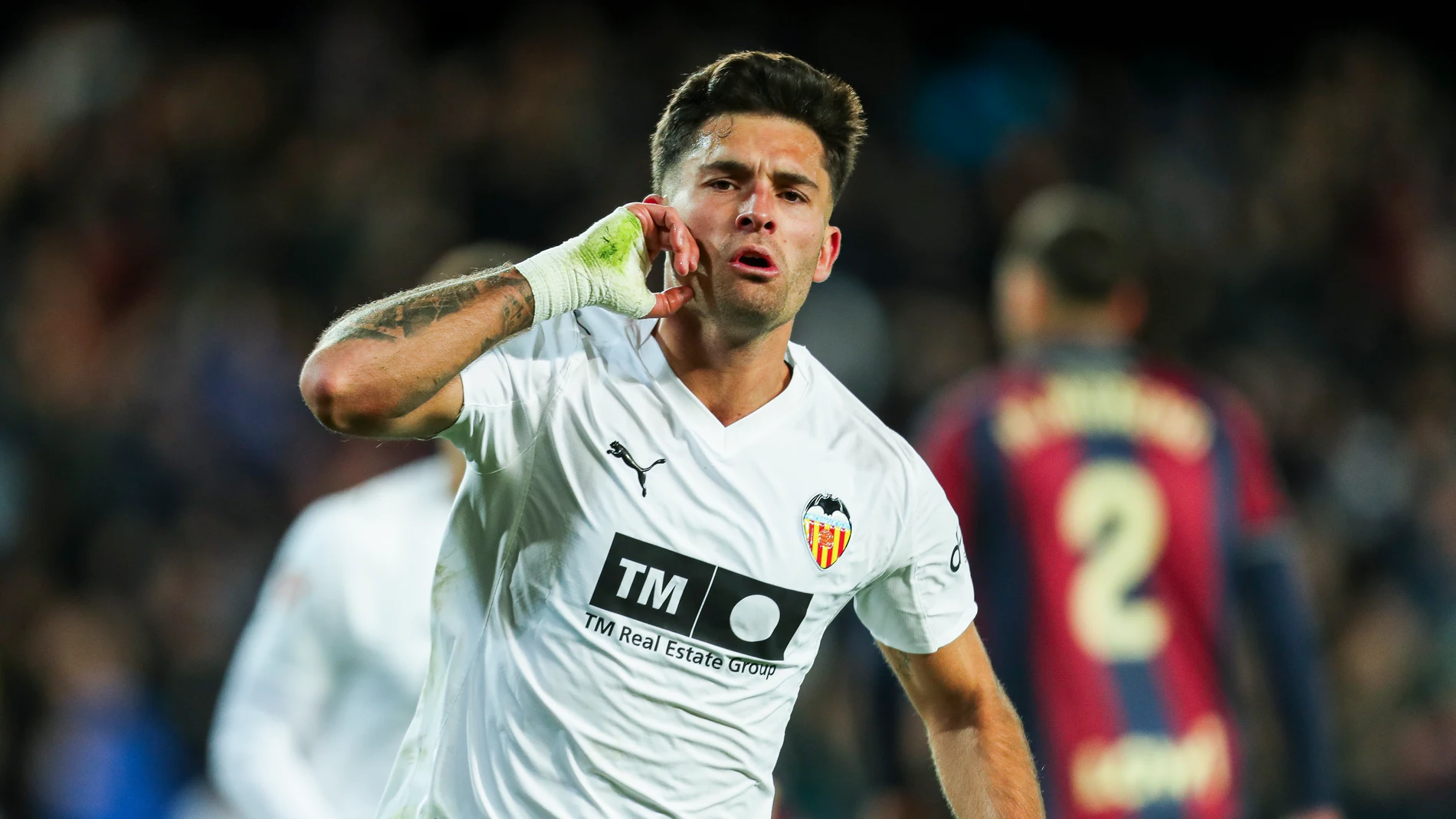 Hugo Duro of Valencia CF celebrates a goal during the Spanish league, La Liga EA Sports, football match played between Valencia CF and UD Levante at Mestalla stadium on November 21, 2025, in Valencia, Spain.AFP7 21/11/2025 ONLY FOR USE IN SPAIN