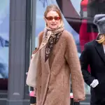 Gigi Hadid con abrigo de invierno.