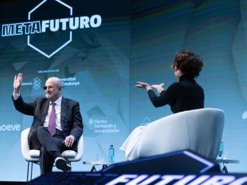 Salman Rusdhie en un momento de su charla con Sonsoles Ónega Salman Rusdhie en un momento de su charla con Sonsoles Ónega