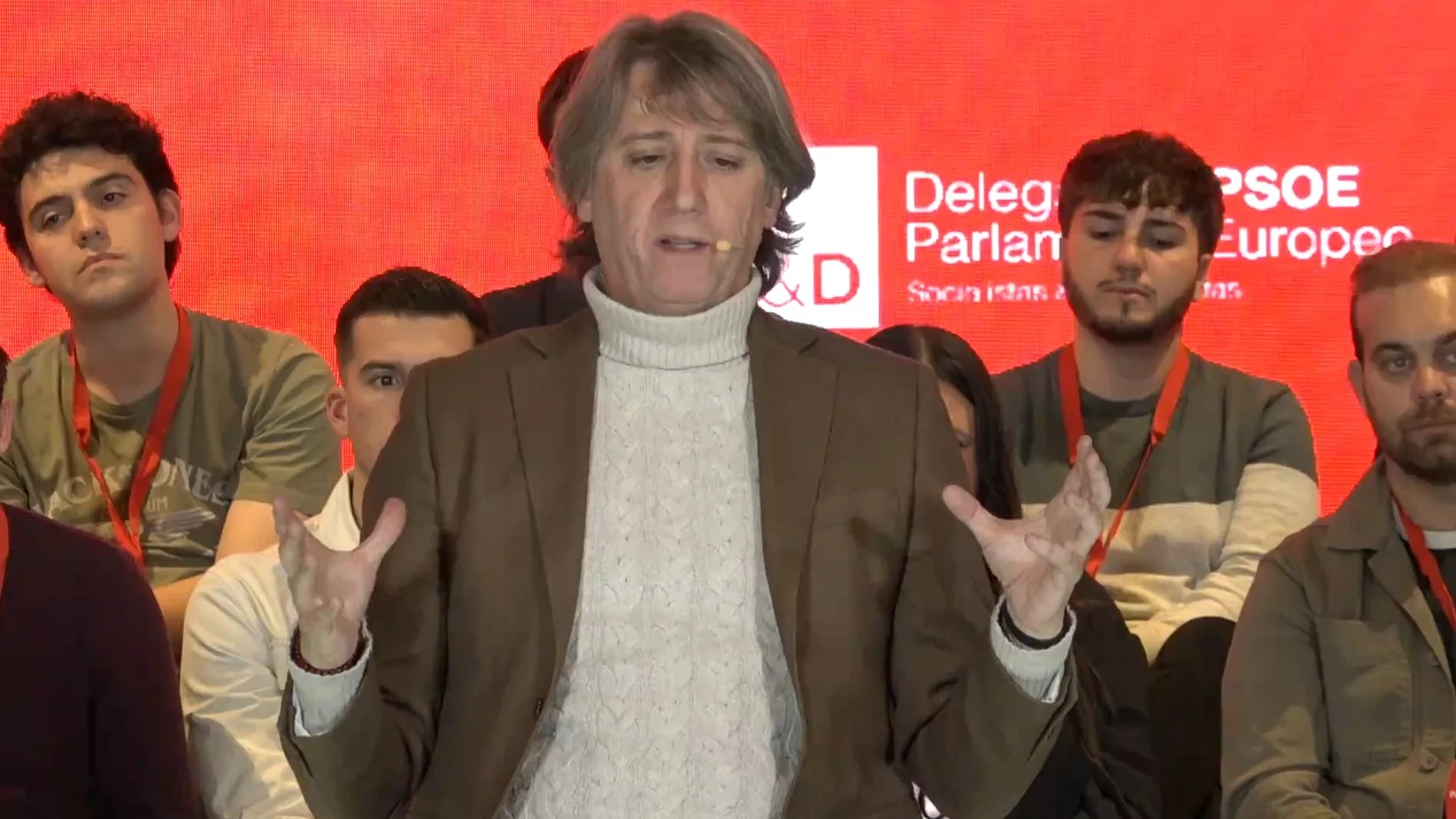 El socialista Carlos Martínez durante la Escuela de Gobierno del PSOE