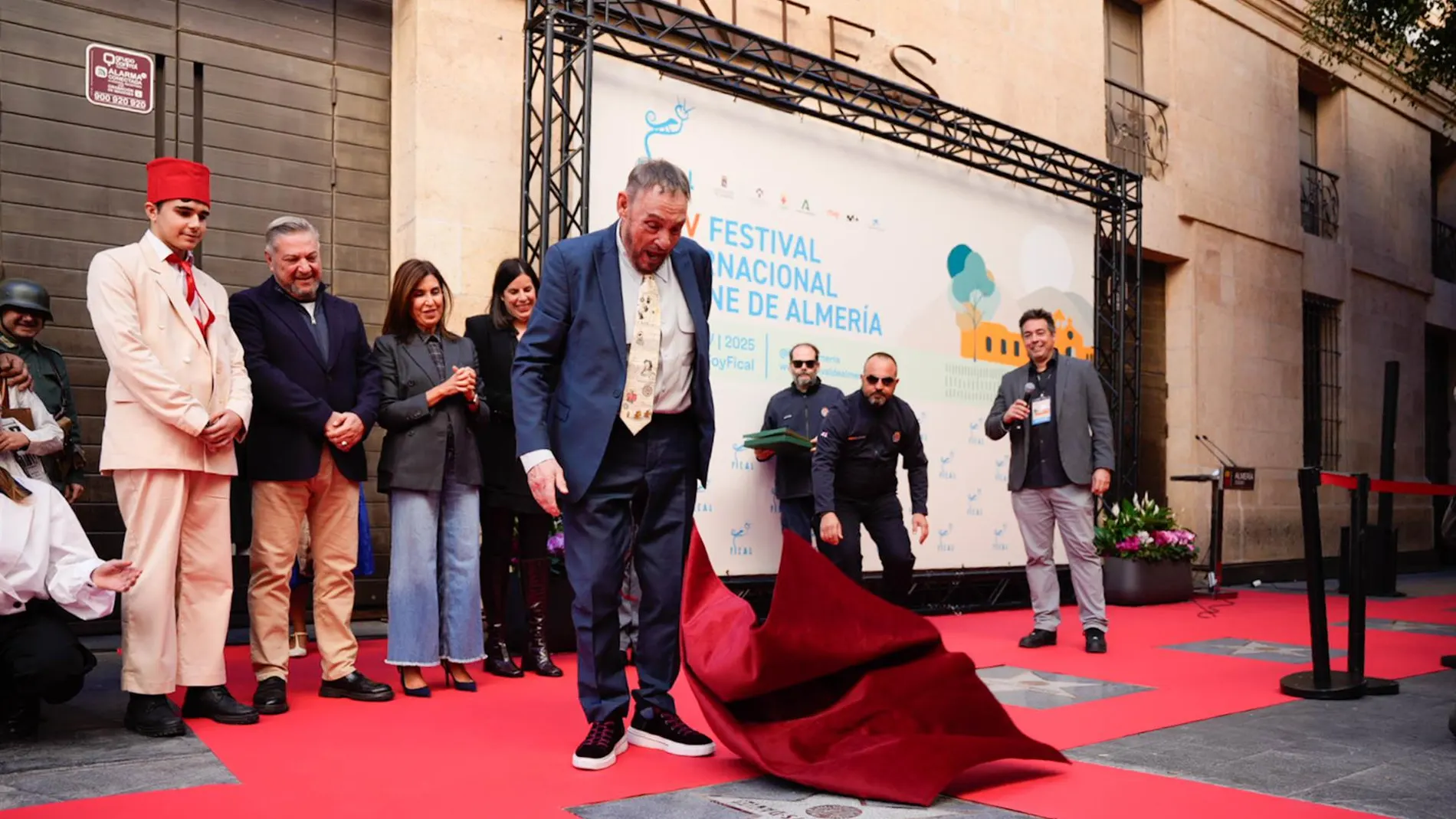 John Rhys-Davies, en Fical