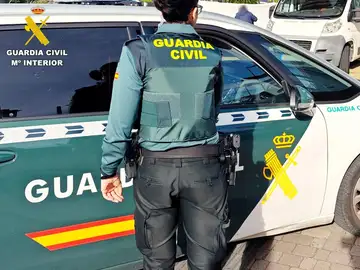 Agente de la Guardia Civil Agente de la Guardia Civil