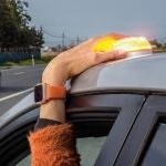 Cantabria aconseja sobre la baliza V16, obligatoria para la señalización de vehículos inmovilizados a partir de enero