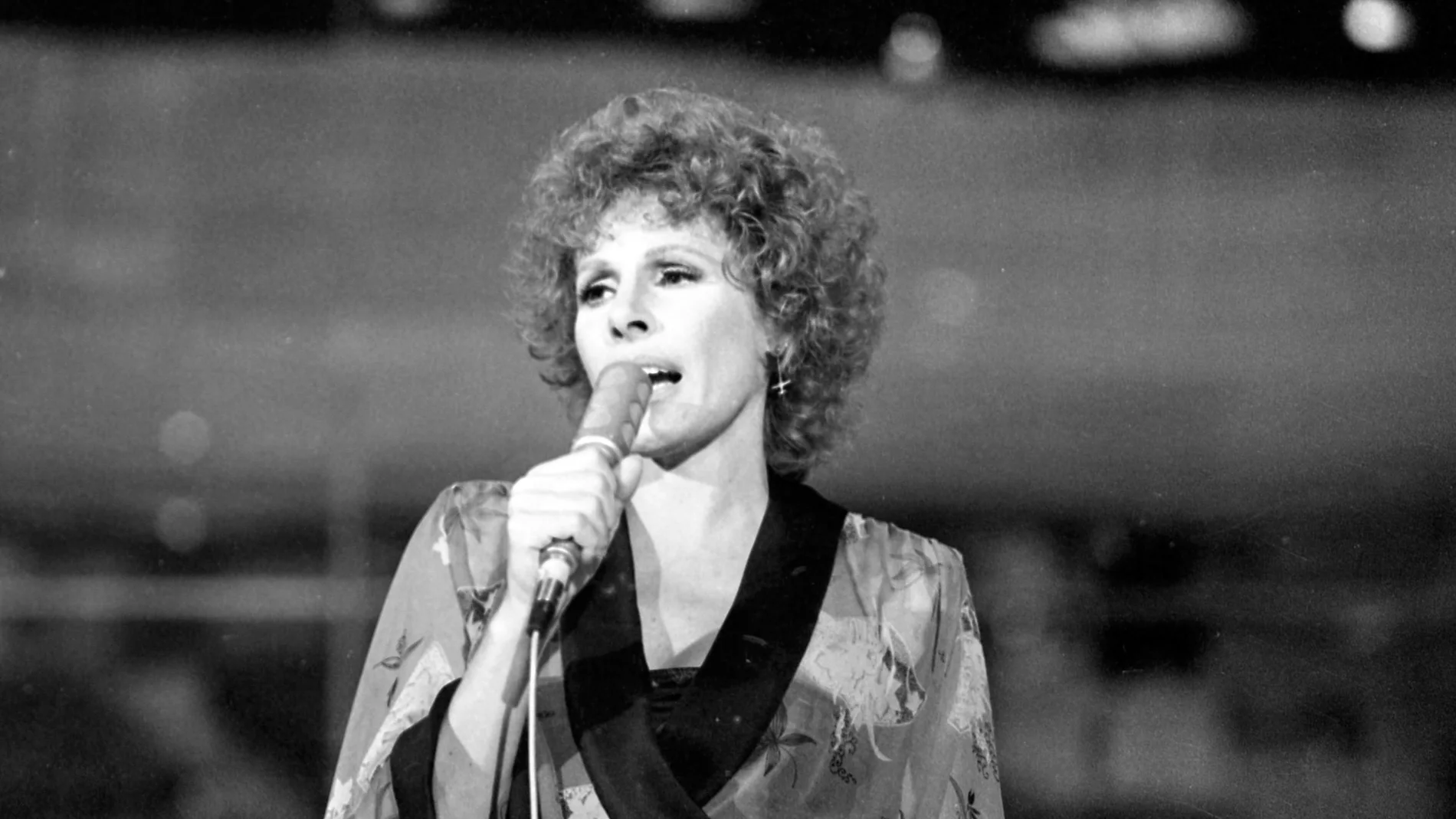 Rome (Italy), 22/11/2025.- FILE - A file picture dated 26 September 1978 of Italian singer Ornella Vanoni. Vanoni, one of Italy's most prolific singers whose career spanned six decades, died 21 November 2025 at the age of 91. (Italia) EFE/EPA/ansa