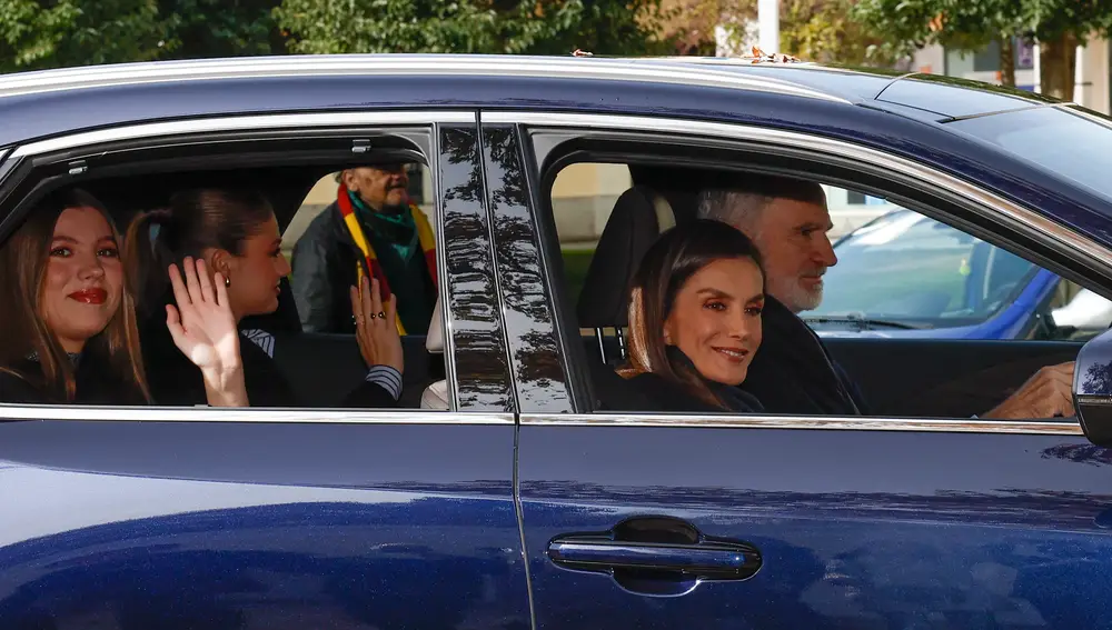 La Familia Real en el almuerzo en El Prado.