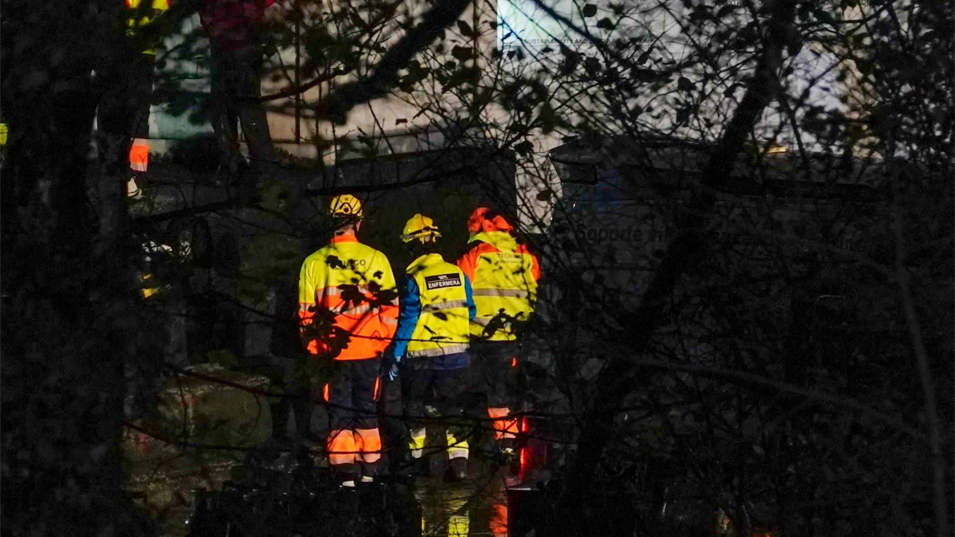 CANGAS DEL NARCEA (ASTURIAS), 21/11/2025.- La mina de Cangas del Narcea en la que este viernes han fallecido dos trabajadores a causa de un desprendimiento de materiales ha sido inspeccionada en varias ocasiones, la última de ellas ayer, jueves, según ha informado el consejero de Ciencia, Industria y Empleo, Borja Sánchez. EFE/Paco Paredes