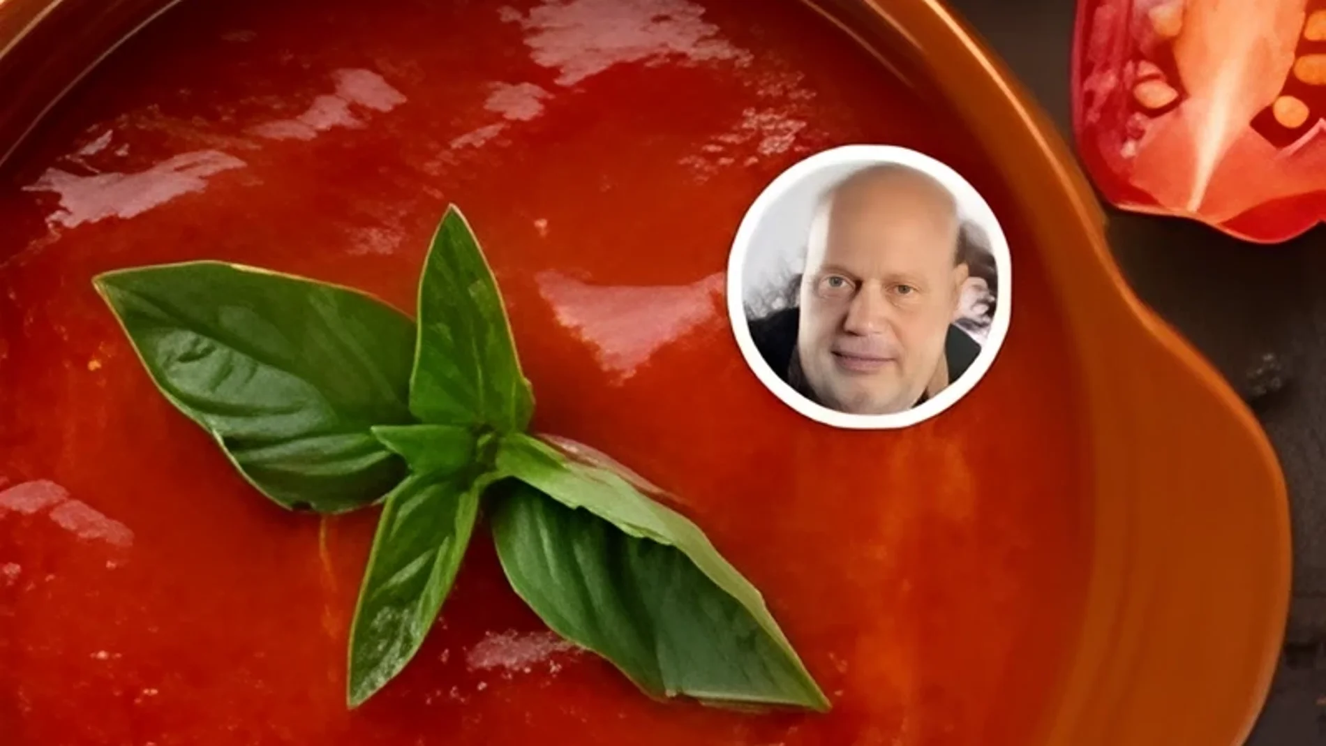 Carlos de la Calle, cocinero: "Nunca hagas esto con la salsa de tomate, la estás estropeando"