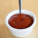 En la nevera o en la despensa: un experto resuelve el eterno debate sobre dónde guardar el ketchup