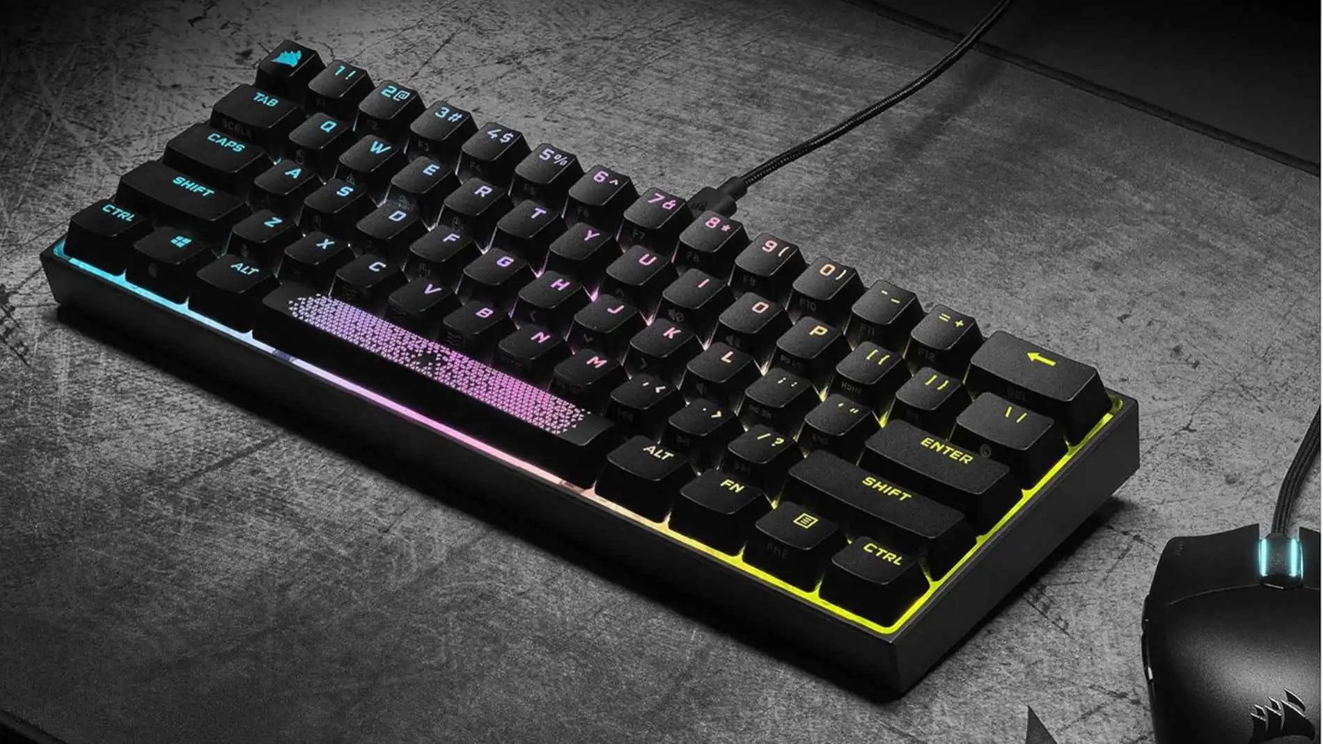 El CORSAIR K65 RGB MINI 60% es compatible con PC y Mac