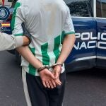 Un hombre detenido por la Policía Nacional