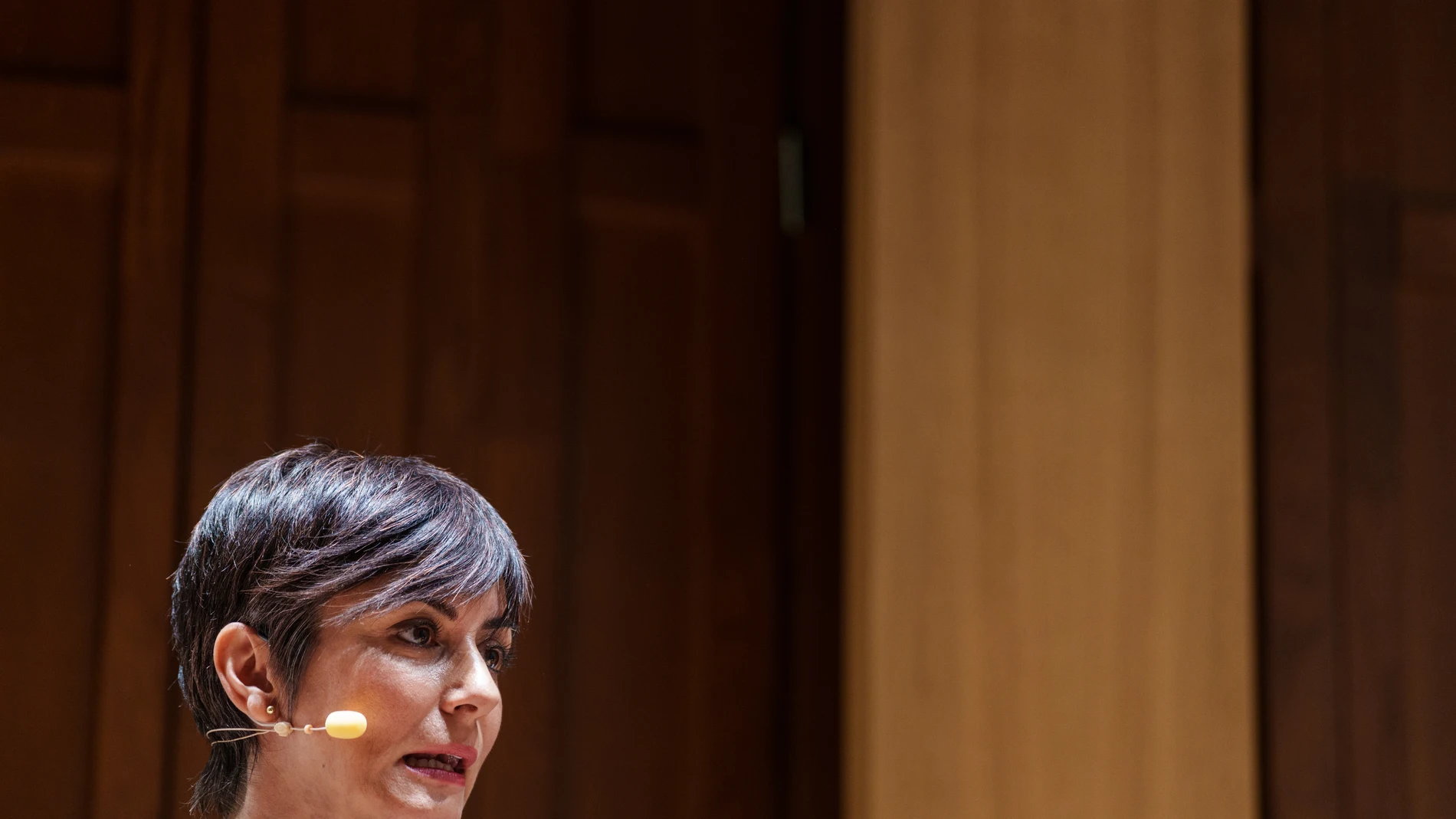 La ministra de Vivienda y Agenda Urbana, Isabel Rodríguez, durante el 'VII Congreso' de Asufin, en el Ateneo de Madrid, a 27 de noviembre de 2025, en Madrid (España). El congreso, bajo el lema ‘Vivienda, ahorro y ciberseguridad’, examina la situación del acceso a la vivienda, los productos de ahorro/inversión (PIAS) y los riesgos digitales para los consumidores. 27 NOVIEMBRE 2025 Matias Chiofalo / Europa Press 27/11/2025