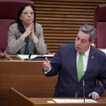 El síndico de Vox, José María Llanos, tiende la mano a Pérez Llorca