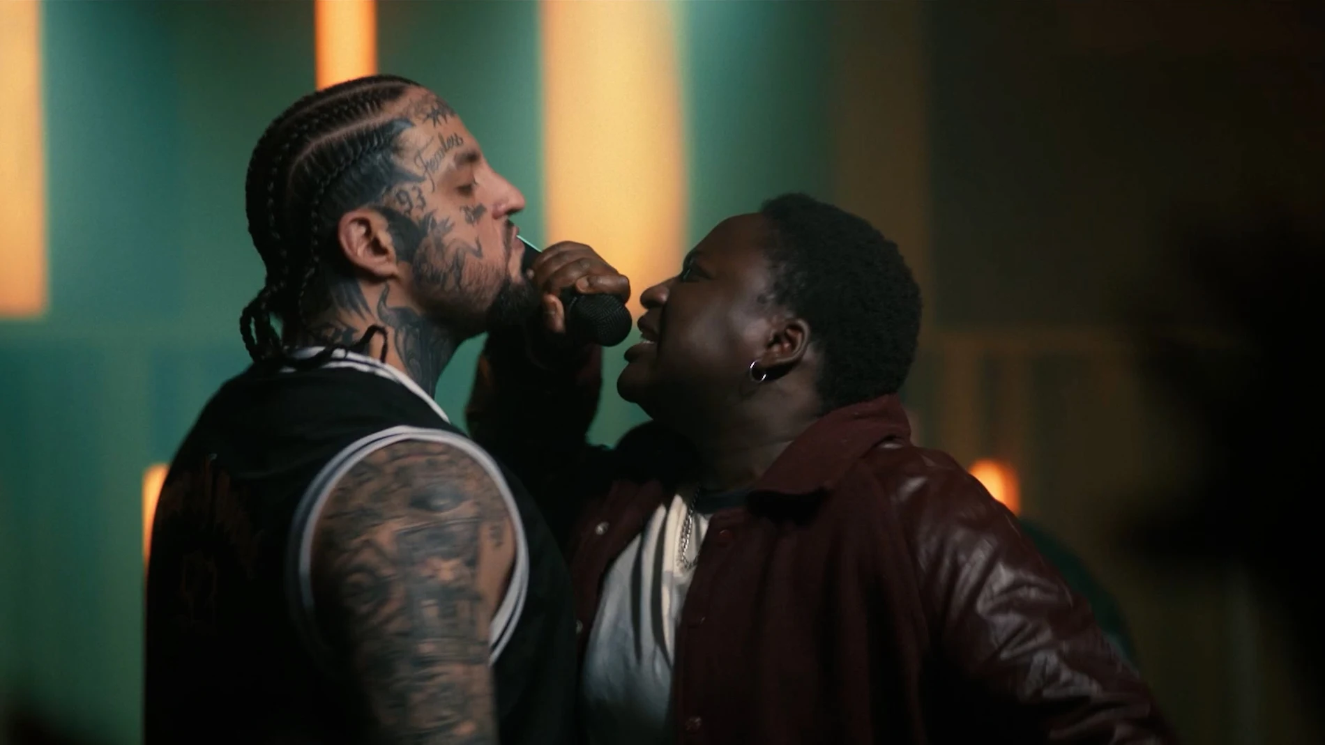 Latifa Drame en una secuencia de "Ruido"