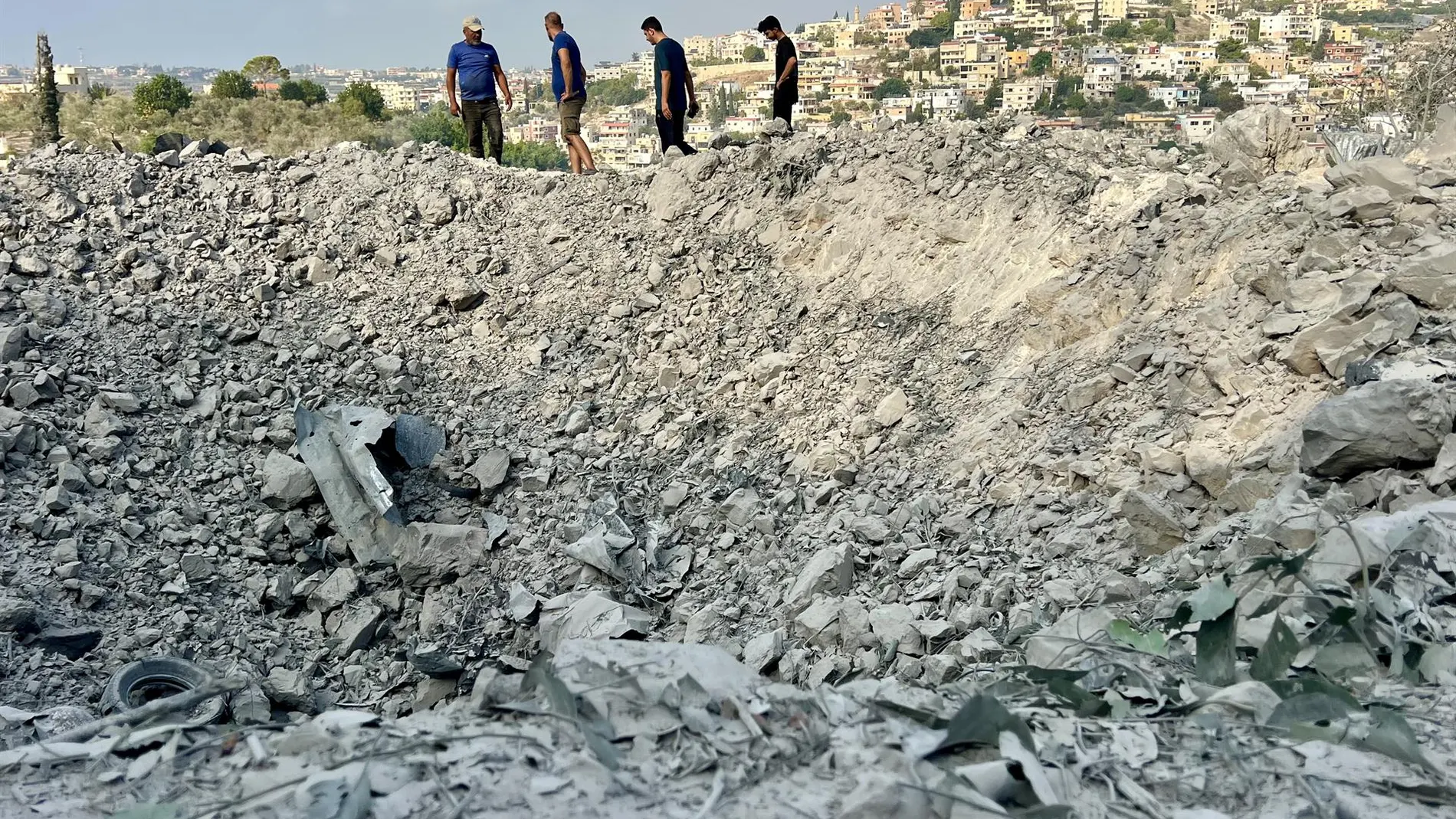 O.Próximo.- Israel bombardea "infraestructura terrorista" de Hezbolá en el aniversario de la firma del alto el fuego