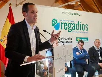 Conrado ïscar durante su intervención en el foro Conrado ïscar durante su intervención en el foro