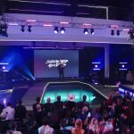 Elon Musk compartió escenario con las últimas versiones del robot Optimus a comienzos de noviembre