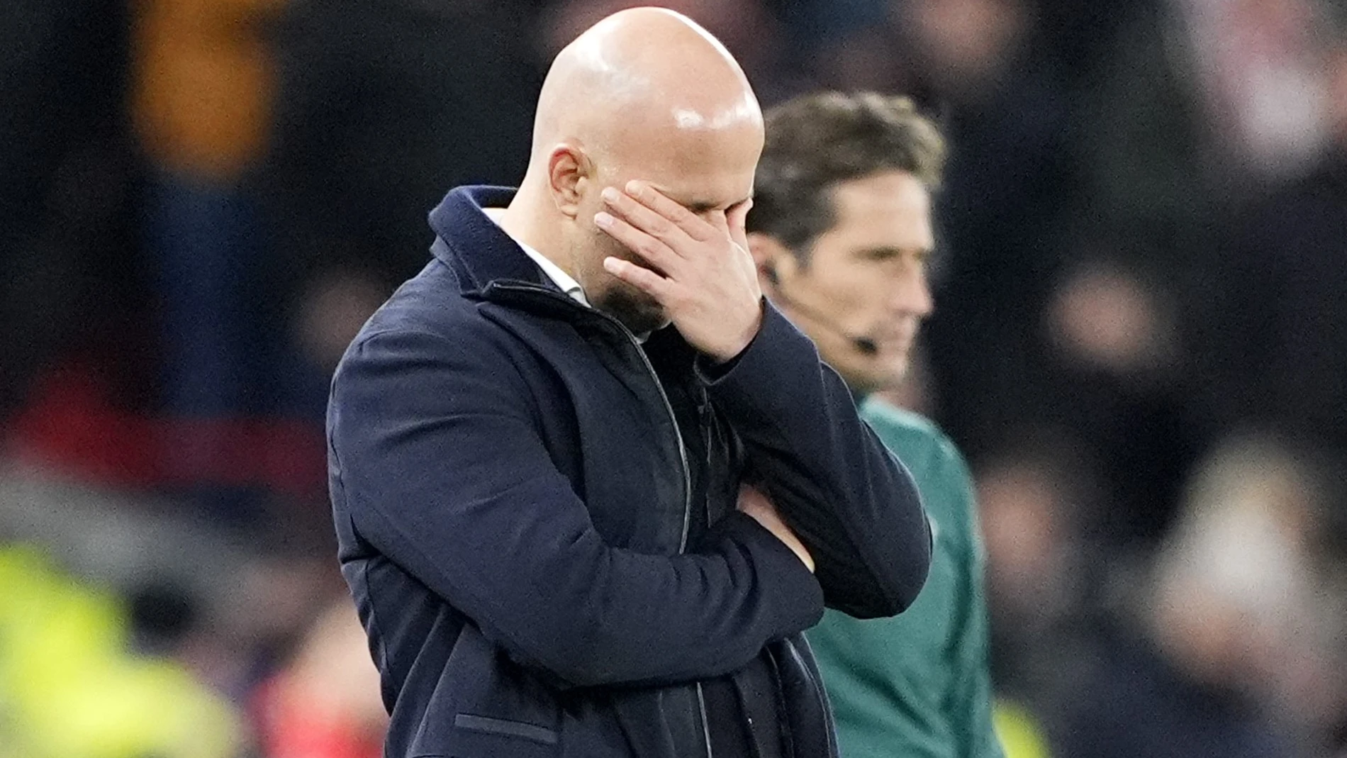26 November 2025, United Kingdom, Liverpool: Liverpool manager Arne Slot reacts after the UEFA Champions League soccer match between Liverpool and PSV Eindhoven at Anfield. Photo: Peter Byrne/PA Wire/dpa 26/11/2025 ONLY FOR USE IN SPAIN