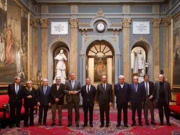 El presidente de Castilla-La Mancha, Emiliano García-Page, en el homenaje ‘In memoriam’ que el Senado rinde a la figura de Javier Lambán. El presidente de Castilla-La Mancha, Emiliano García-Page, en el homenaje ‘In memoriam’ que el Senado rinde a la figura de Javier Lambán.